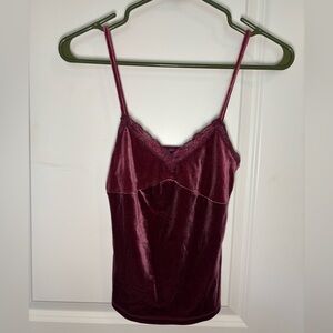 Aeropostale Velvet Lace Trim Spaghetti Strap Cropped Tank Top in Deep Red